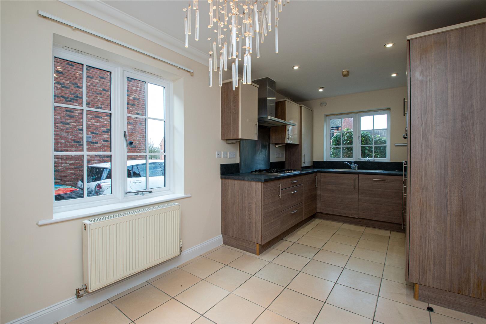 5 bed property in Colindale Street, Milton Keynes